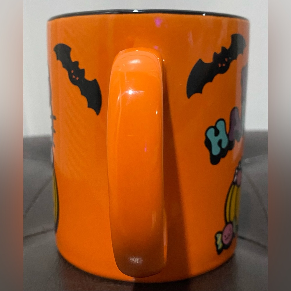 Sanrio Hello Kitty Happy Halloween Orange Pumpkin Mug - Picture 4 of 5